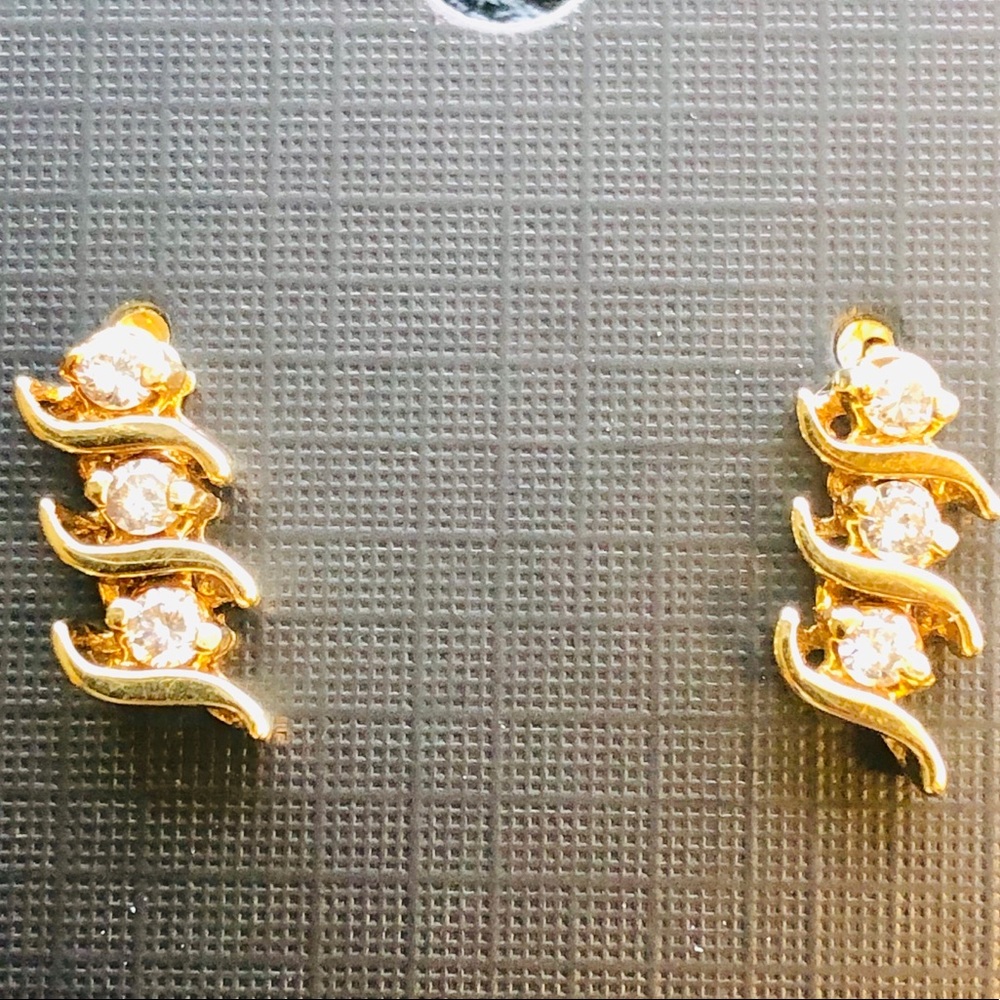 14 KT Gold diamond earrings!